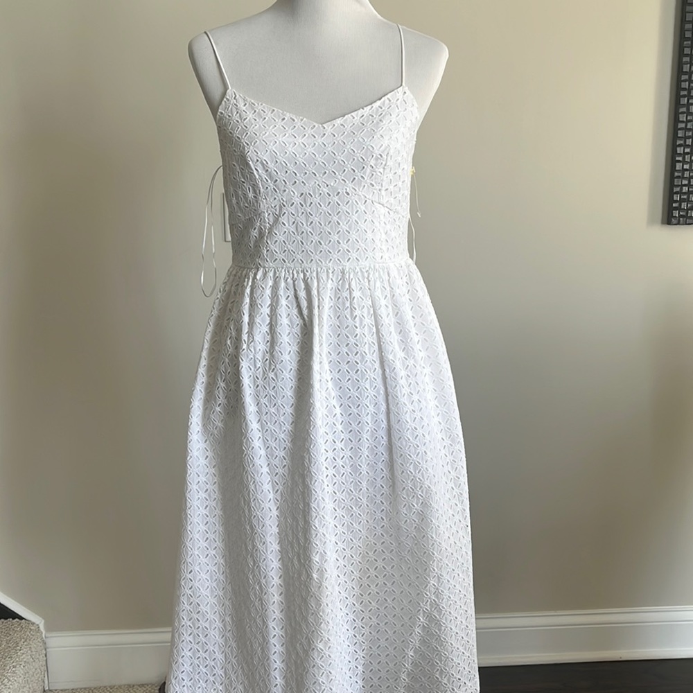 Elegant White Midi Dress